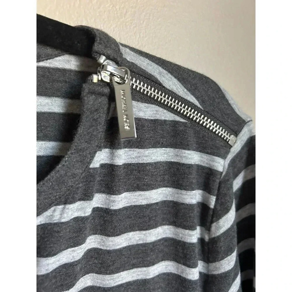 Michael Michael Kors V-Neck Shirt, Gray Striped Top, Size Large, Zipper Accent - Picture 6 of 8